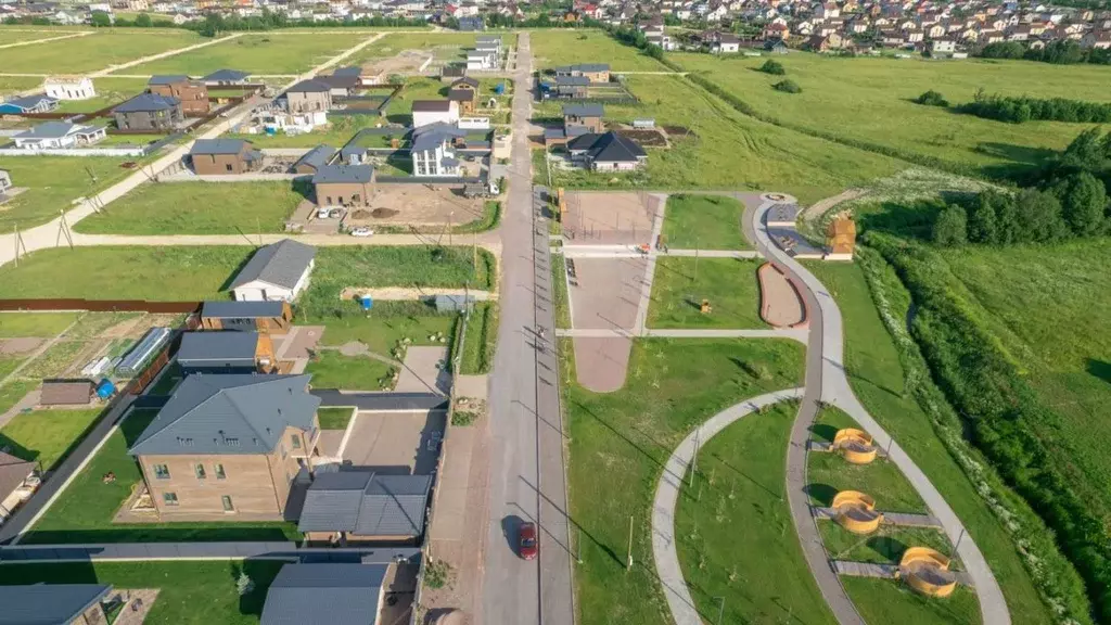 Участок в Ленинградская область, Гатчинский муниципальный округ, д. ... - Фото 1