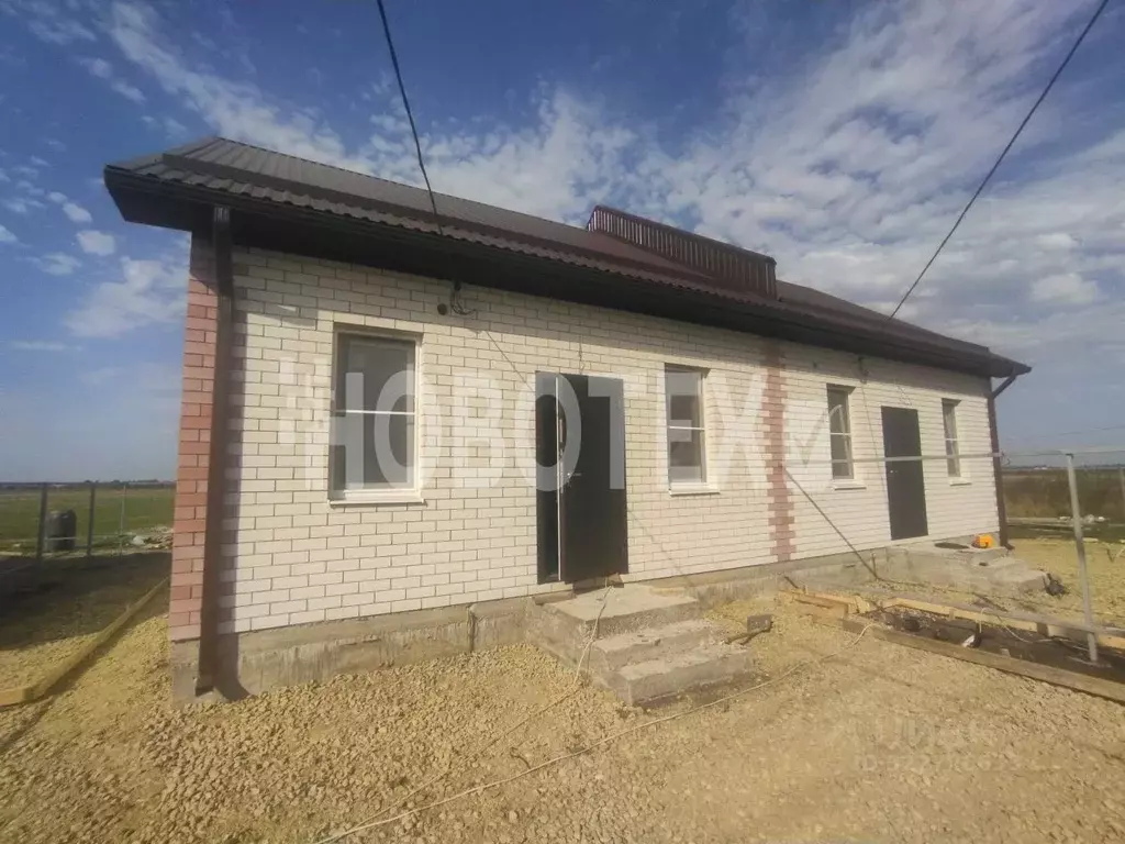 1-к кв. Краснодарский край, Динской район, Новотитаровская ст-ца ... - Фото 1