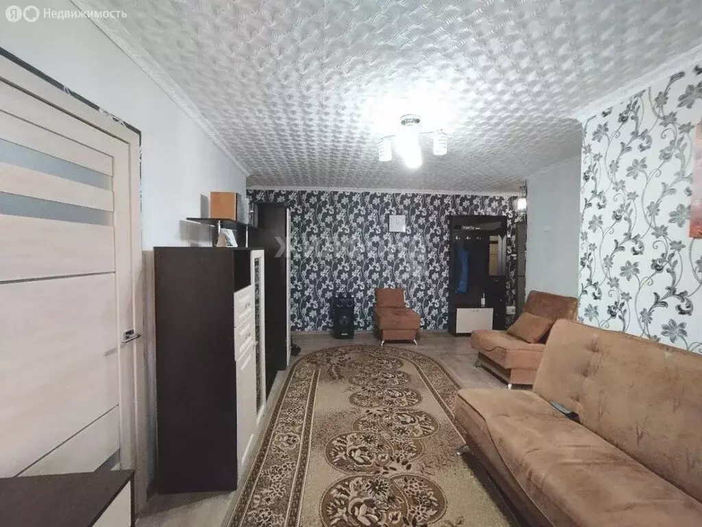 3-комнатная квартира: Таштагол, улица Ленина, 84 (55 м) - Фото 1