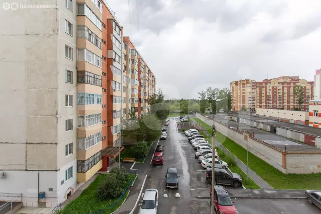 4-комнатная квартира: Тобольск, 10-й микрорайон, 69 (77.9 м) - Фото 1