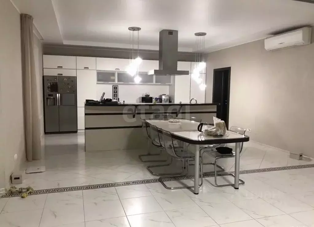 Таунхаус в Омская область, Омск Юго-Западная ул. (431 м) - Фото 1