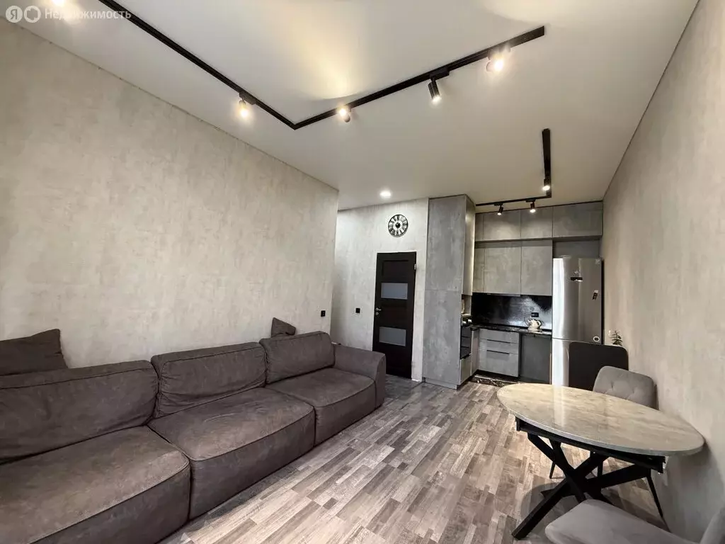 1-комнатная квартира: Уфа, улица Асхата Мирзагитова, 12 (38 м) - Фото 1