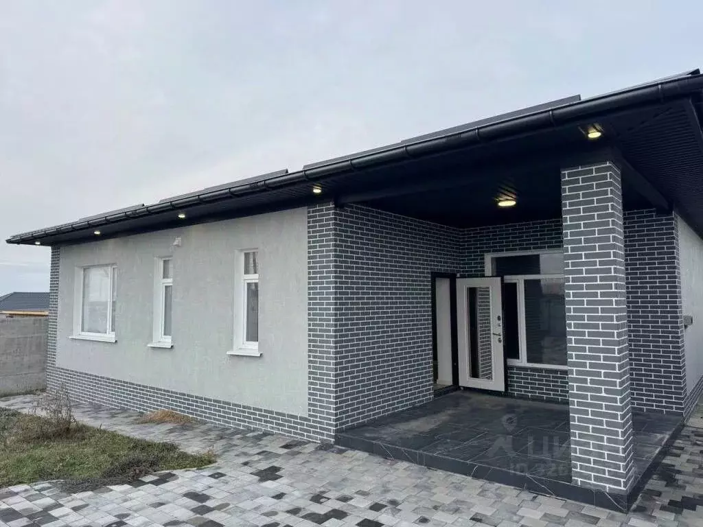 Дом в Крым, Симферопольский район, Трудовское с/пос, пос. Айкаван ул. ... - Фото 0