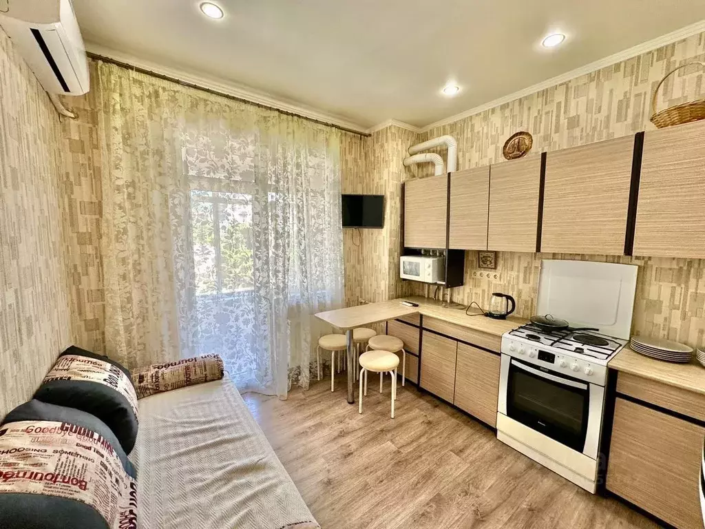 1-к кв. Краснодарский край, Геленджик ул. Халтурина, 30лит1 (52.0 м) - Фото 0