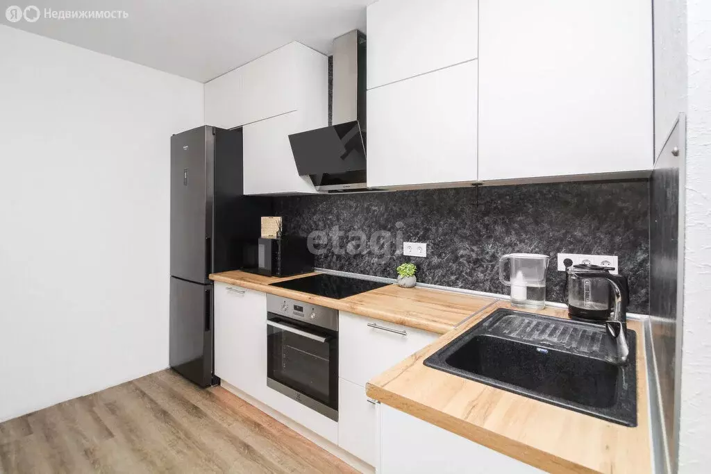 2-комнатная квартира: Тюмень, Стройотрядовская улица, 6 (50.6 м) - Фото 1