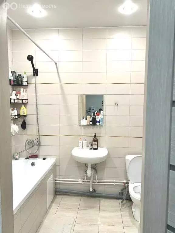 1-комнатная квартира: Красноярск, улица Петра Подзолкова, 3И (43 м) - Фото 1