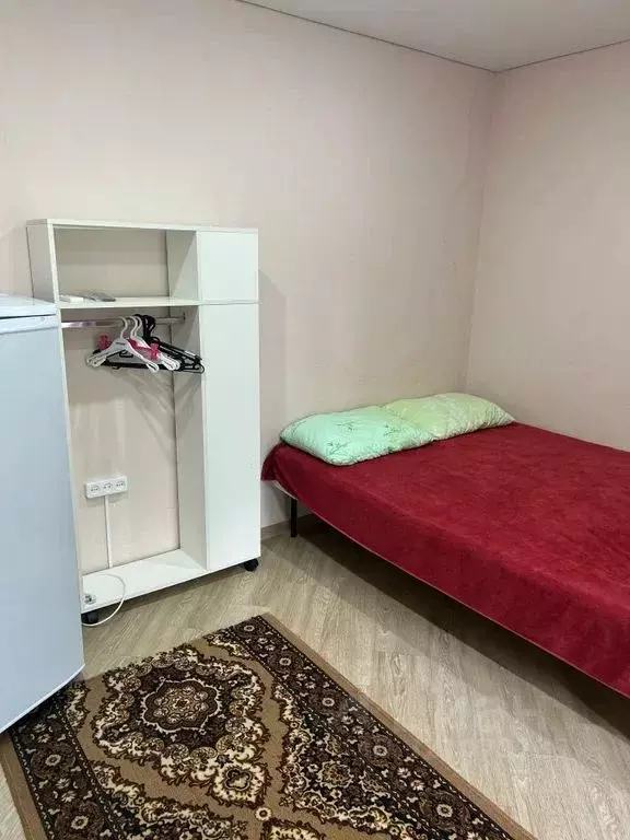 Комната Оренбургская область, Соль-Илецк ул. Ленина, 2/2 - Фото 0