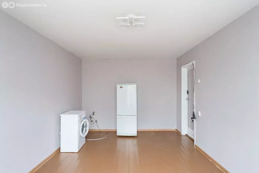 1к в 9-комнатной квартире (18 м) - Фото 2