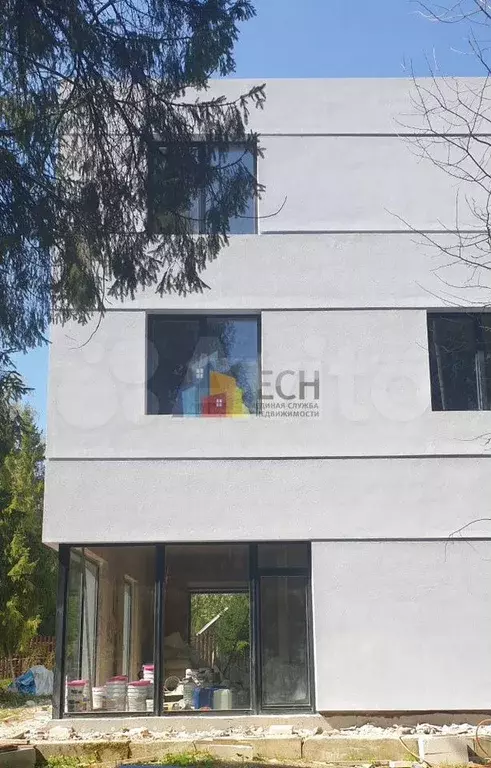 Дом 300 м на участке 9 сот. - Фото 0