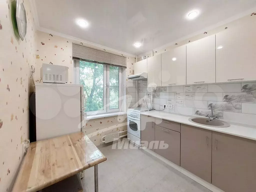 2-к. квартира, 45 м, 4/9 эт. - Фото 0