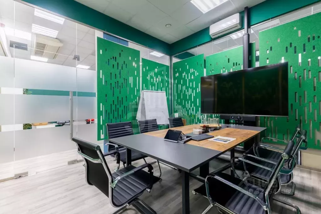 Офис в Санкт-Петербург ул. Оптиков, 4 (340 м) - Фото 1