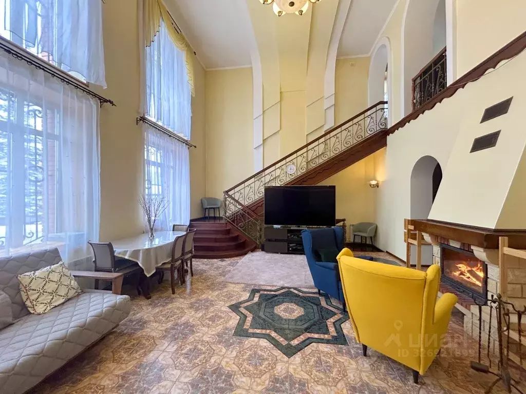 Коттедж в Красноярский край, Красноярск Воскресная ул. (478 м) - Фото 1