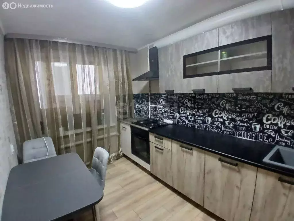 3-комнатная квартира: Валуйки, улица Калинина, 39А (58 м) - Фото 2