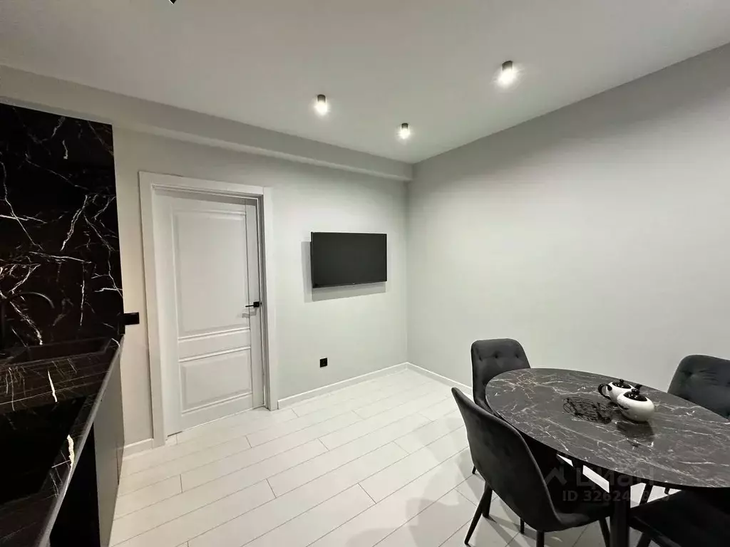 1-к кв. Татарстан, Набережные Челны ул. Виктора Полякова, 19 (40.0 м) - Фото 2