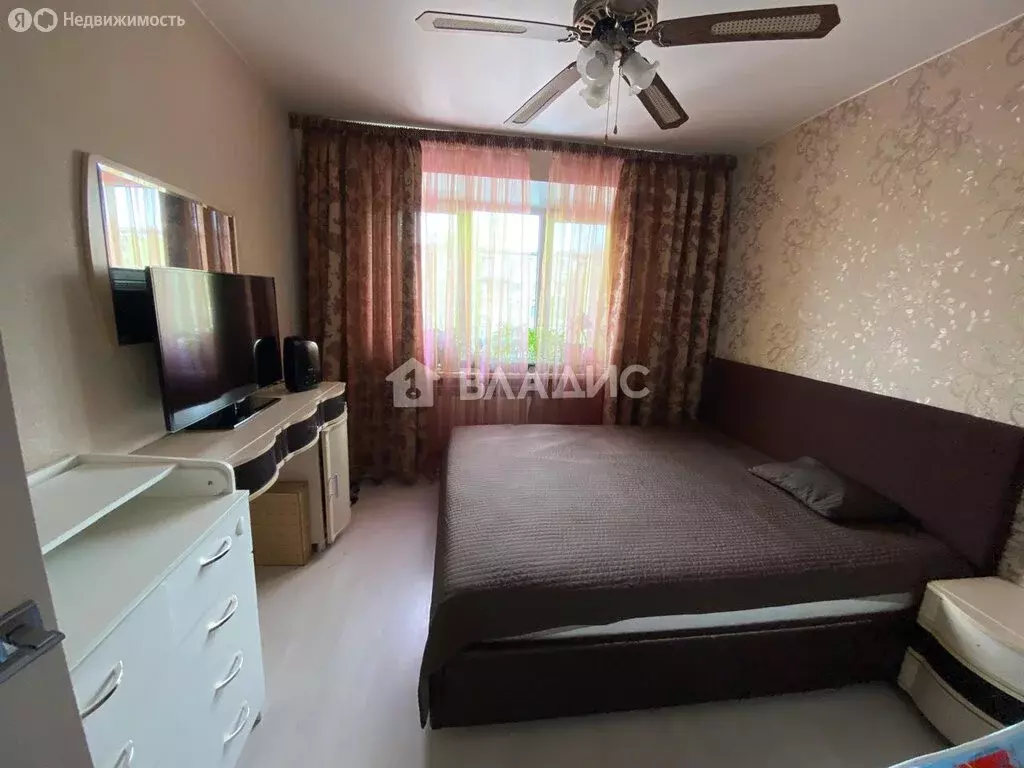 3-комнатная квартира: Казань, улица Лушникова, 2 (63.4 м) - Фото 0