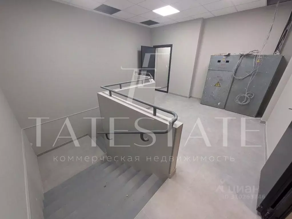 Помещение свободного назначения в Татарстан, Казань Гвардейская ул., ... - Фото 0