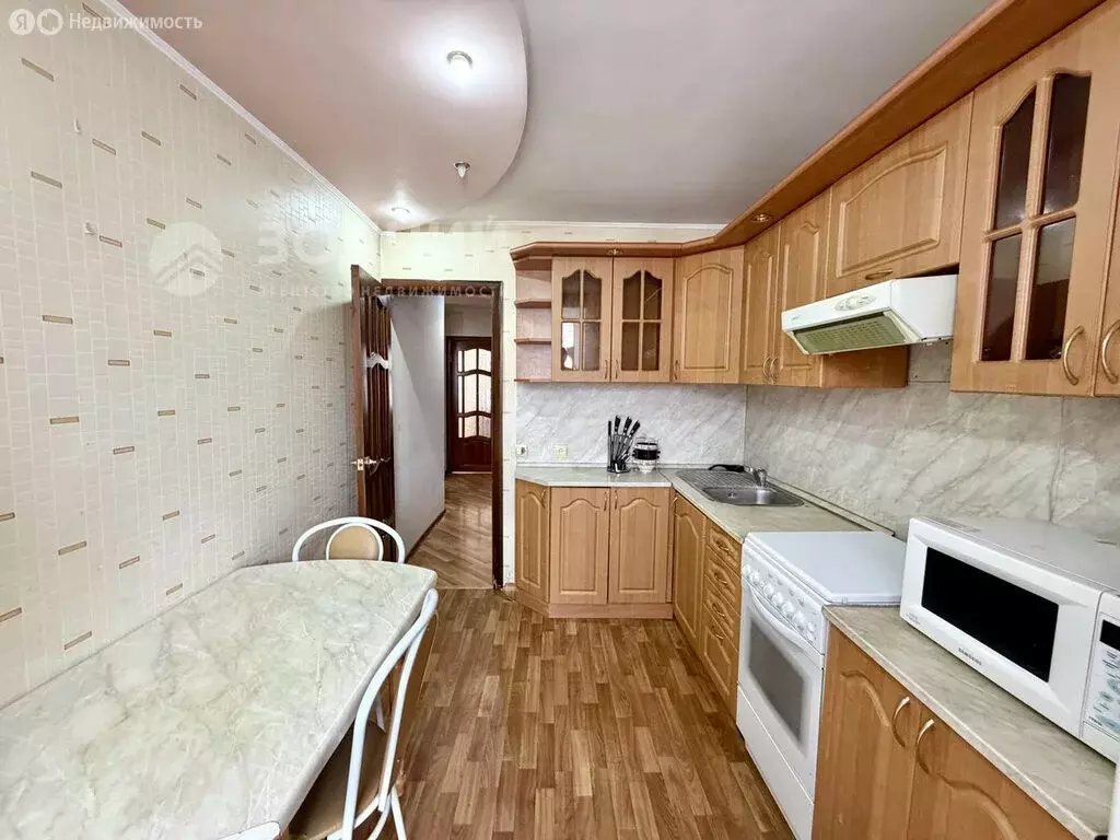 3-комнатная квартира: Канаш, улица Ильича, 7 (62.1 м) - Фото 1