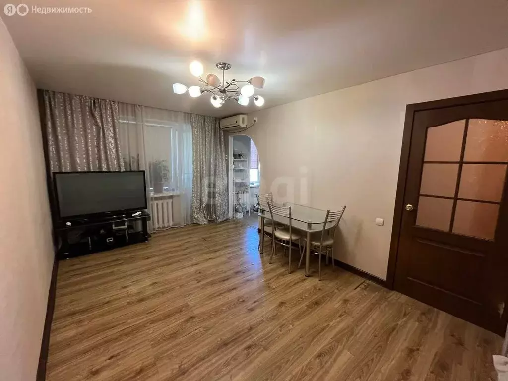 3-комнатная квартира: Саратов, Бакинская улица, 10 (62.4 м) - Фото 0