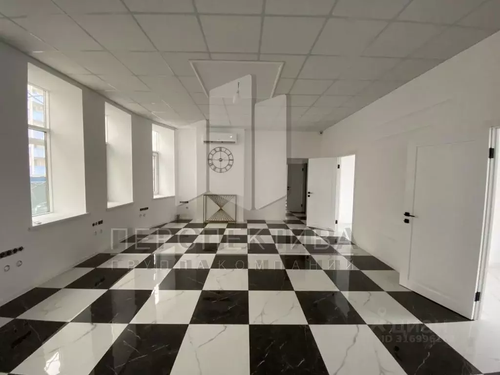 Офис в Краснодарский край, Новороссийск ул. Исаева, 4 (700 м) - Фото 1