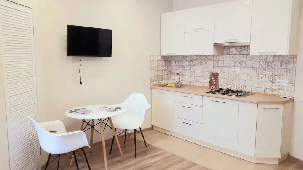 1-к кв. Крым, Симферополь ул. Битакская, 17А (49.0 м) - Фото 1