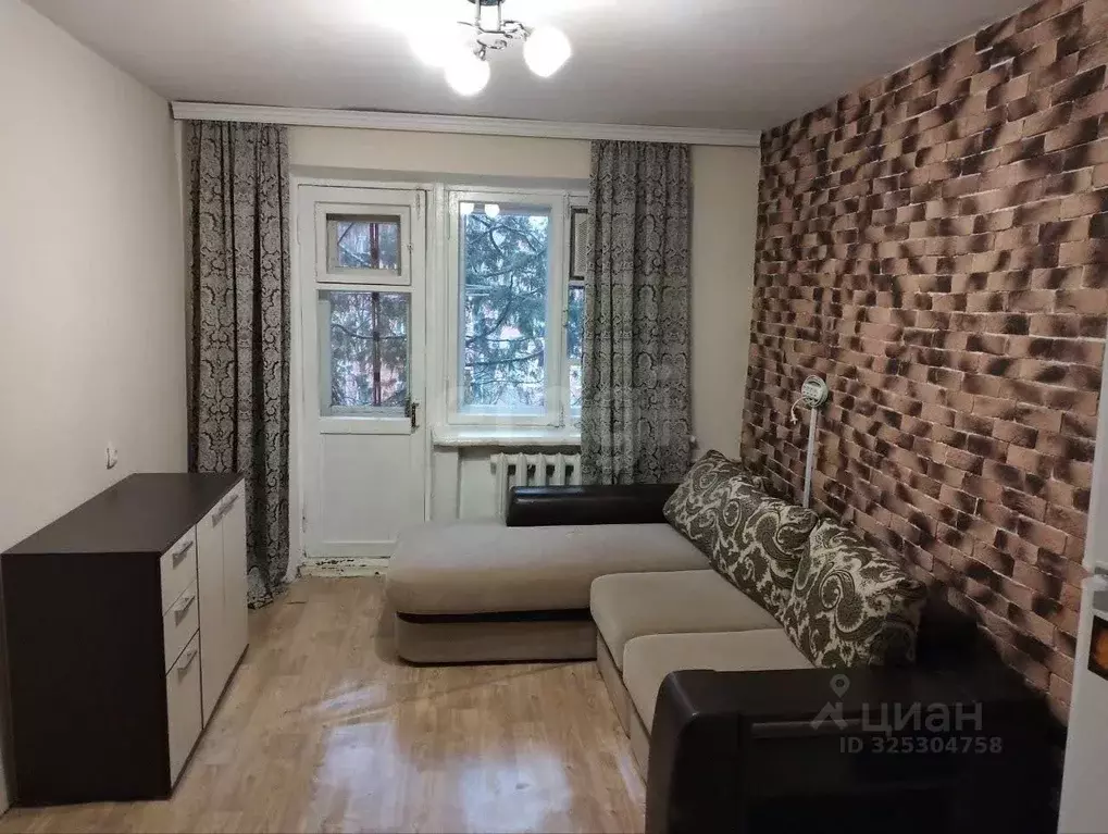 Комната Московская область, Серпухов ул. Дзержинского, 40А (17.0 м) - Фото 1