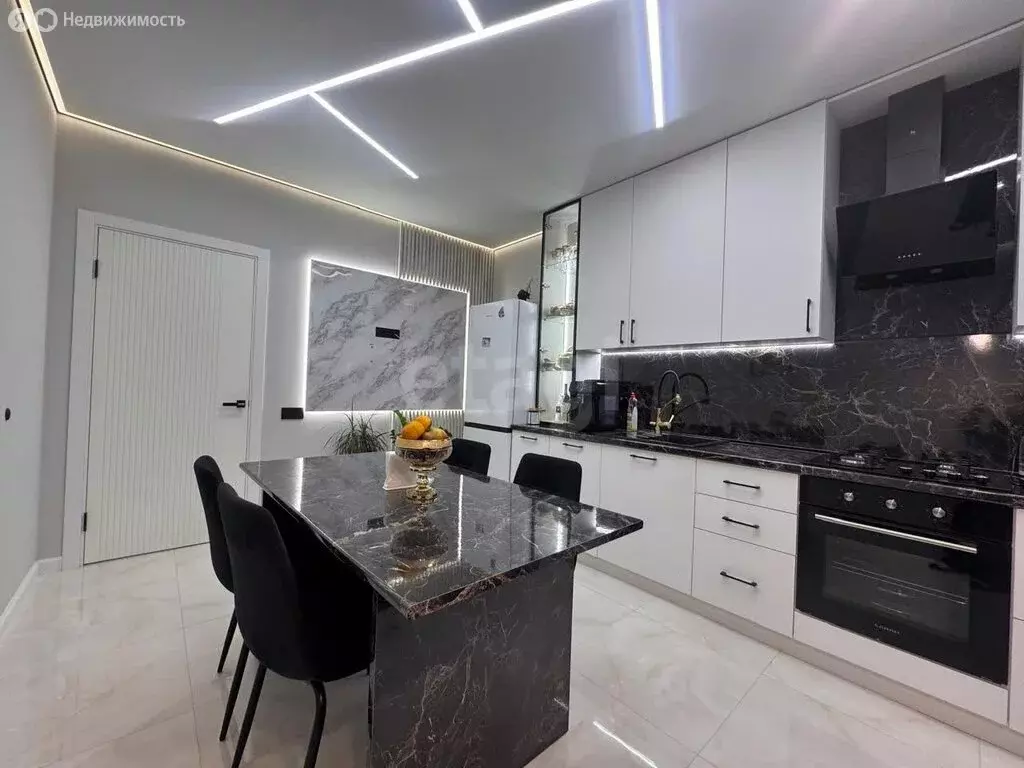 2-комнатная квартира: Владикавказ, улица Астана Кесаева, 48Дк2 (60 м) - Фото 1