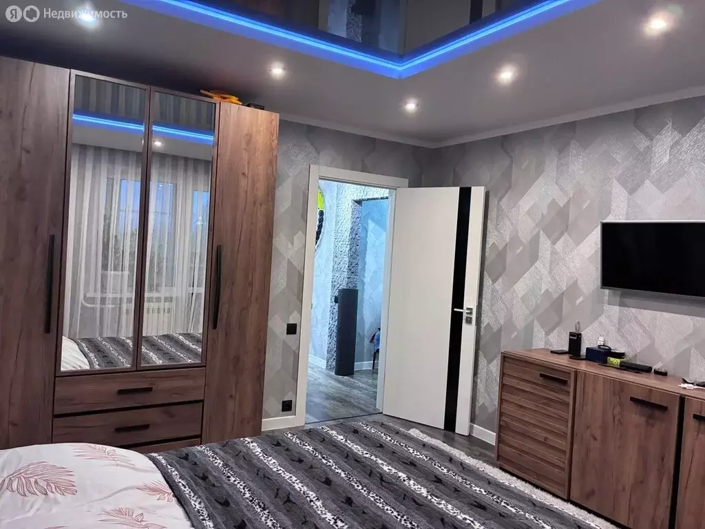 3-комнатная квартира: Мценск, улица Машиностроителей, 19 (73 м) - Фото 1