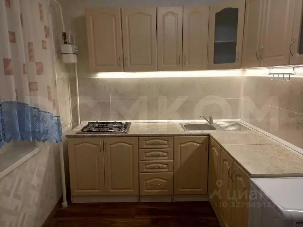 1-к кв. Пензенская область, Пенза просп. Строителей, 64 (42.0 м) - Фото 1