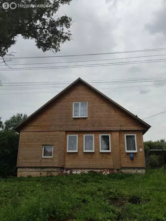 Дом в село Весь, Центральная улица, 93 (100 м) - Фото 1