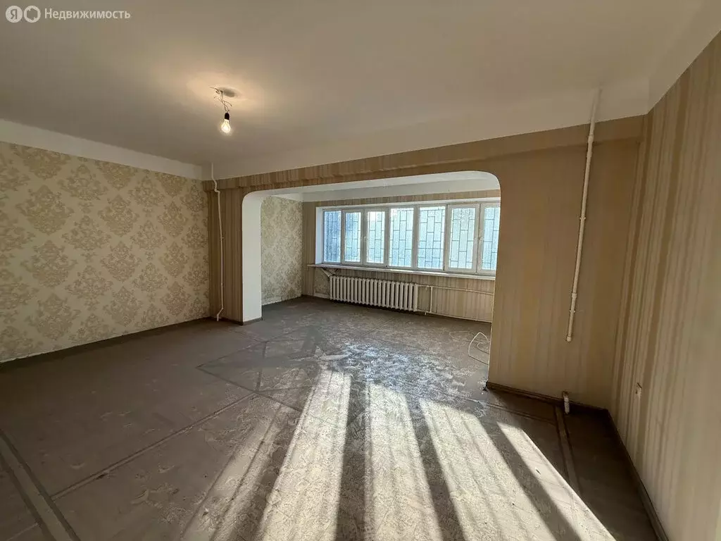 4-комнатная квартира: Махачкала, улица Магомедтагирова, 163 (91 м) - Фото 0