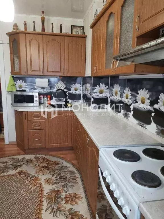 3-к кв. Белгородская область, Старый Оскол Северный мкр, 32 (64.0 м) - Фото 2