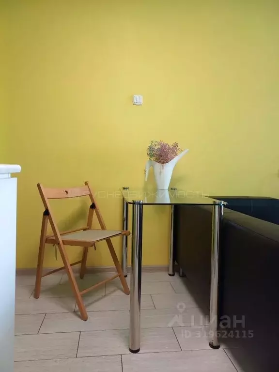 Студия Кировская область, Киров ул. Азина, 17 (25.0 м) - Фото 1