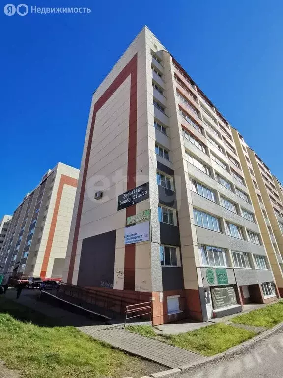 3-комнатная квартира: Петропавловск-Камчатский, улица Савченко, 18к3 ... - Фото 0