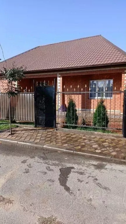 Дом в Ростовская область, Цимлянск Ани Морозовой пер. (135 м) - Фото 1