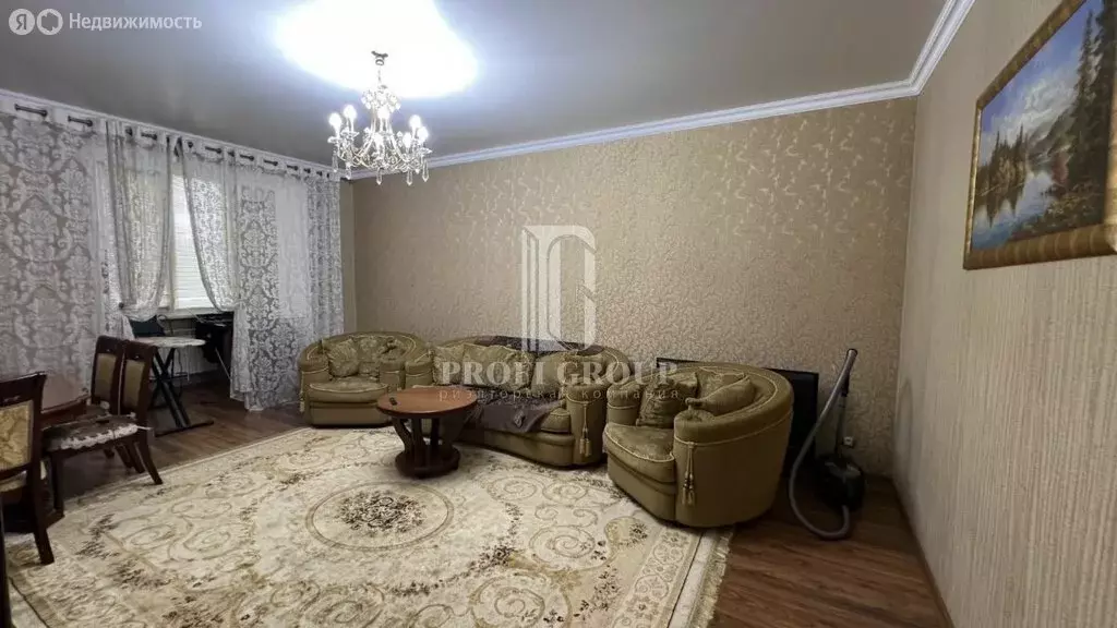 3-комнатная квартира: Махачкала, улица Керимова, 51 (96 м) - Фото 1