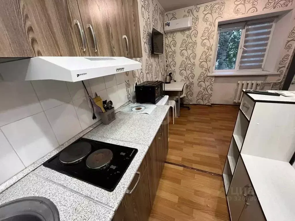 Студия Тюменская область, Тюмень проезд Геологоразведчиков, 6 (13.4 м) - Фото 1