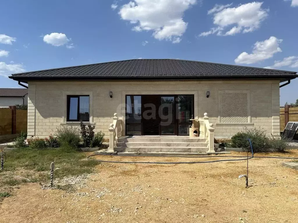 Дом в Крым, Симферопольский район, Николаевка пгт ул. Абрикосовая (103 ... - Фото 1