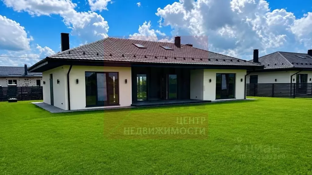 Дом в Калининградская область, Гурьевский муниципальный округ, пос. ... - Фото 1