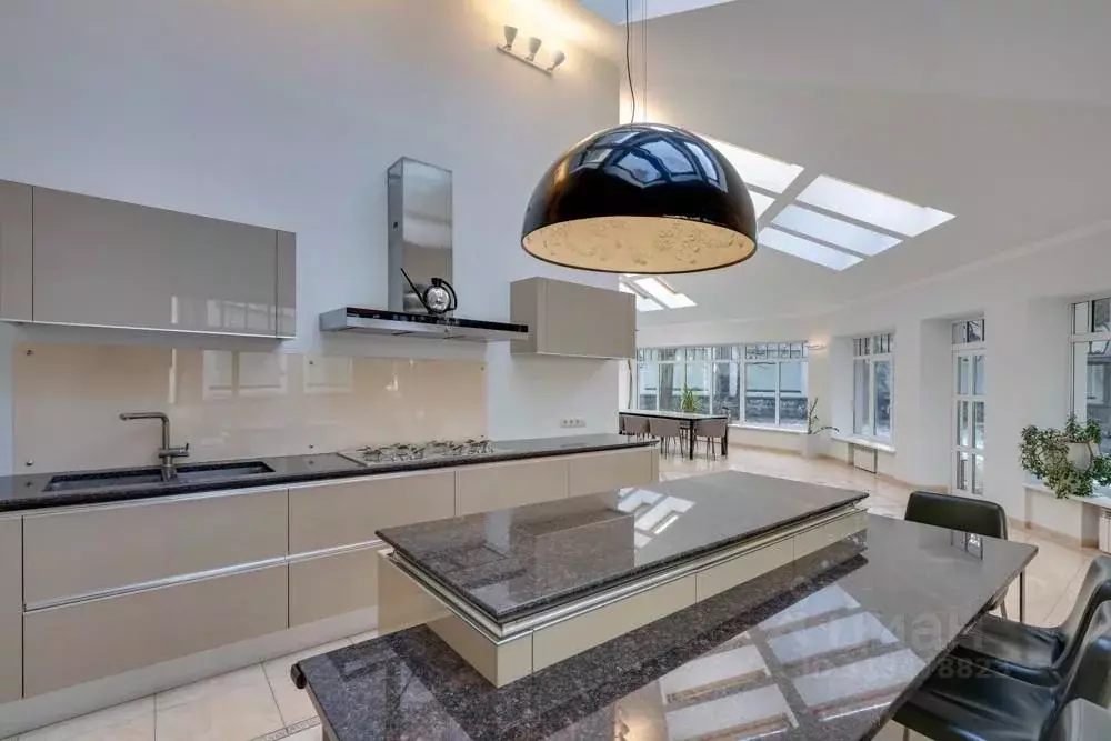 Дом в Московская область, Одинцовский городской округ, д. Жуковка  ... - Фото 1