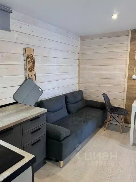 Дом в Иркутская область, Иркутский муниципальный округ, Листвянка рп ... - Фото 1