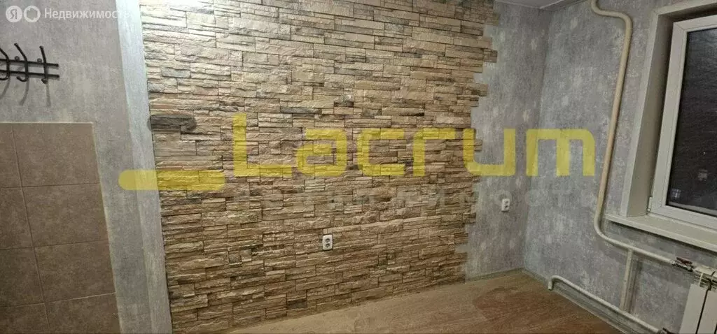 Квартира-студия: Красноярск, улица Железнодорожников, 9 (12 м) - Фото 2