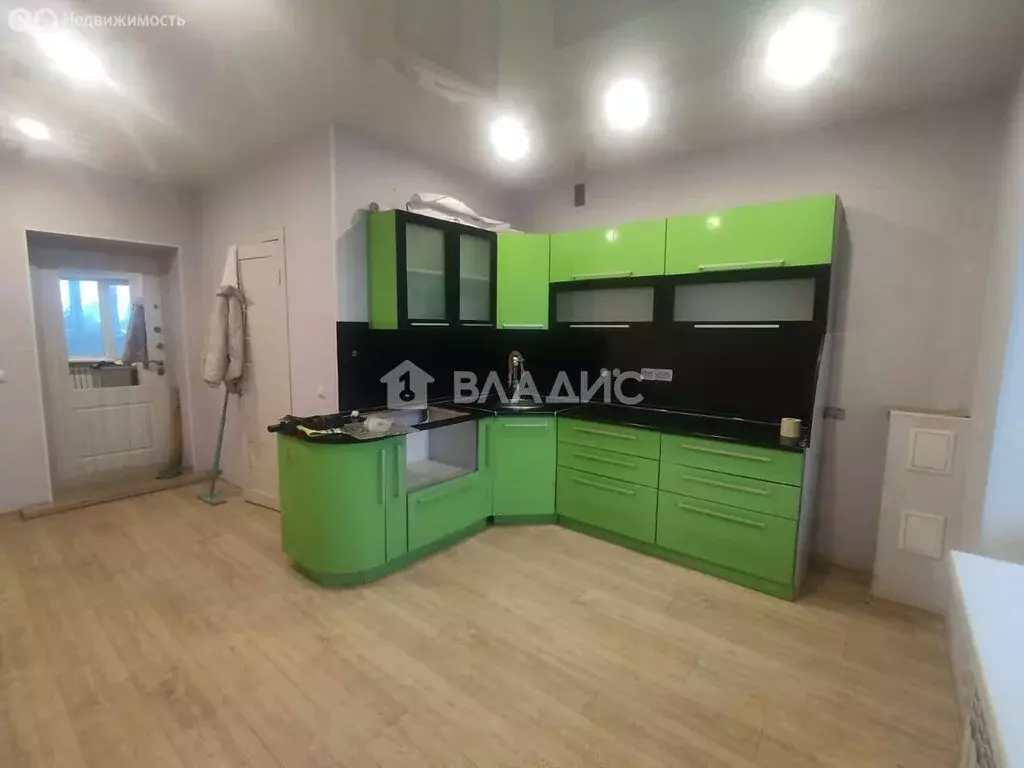 1-комнатная квартира: посёлок городского типа Краснозатонский, ... - Фото 0