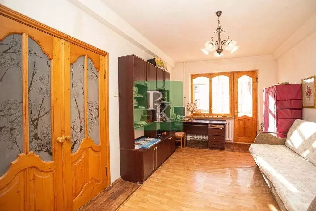 2-к кв. Севастополь просп. Октябрьской Революции, 37 (44.3 м) - Фото 1