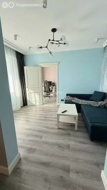 2-комнатная квартира: Иркутск, Дальневосточная улица, 110 (61 м) - Фото 0