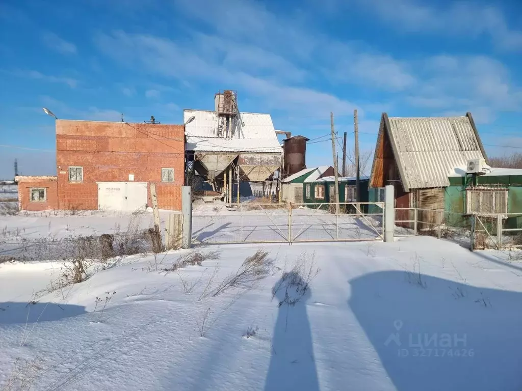 Помещение свободного назначения в Омская область, Таврический район, ... - Фото 1