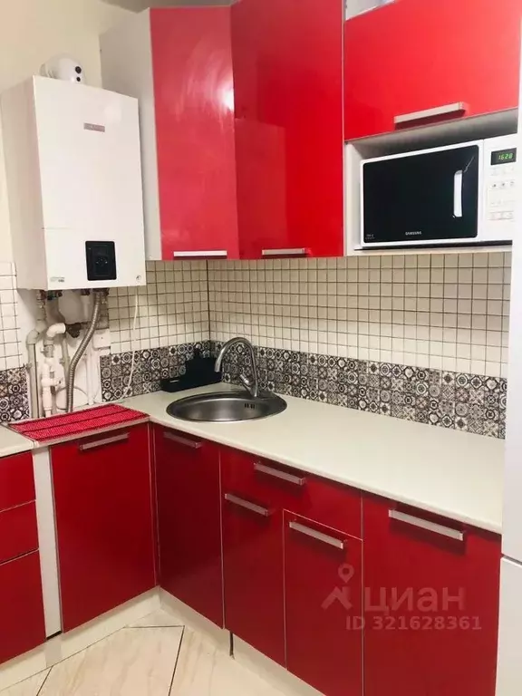 3-к кв. Новгородская область, Великий Новгород ул. Космонавтов, 38 ... - Фото 1