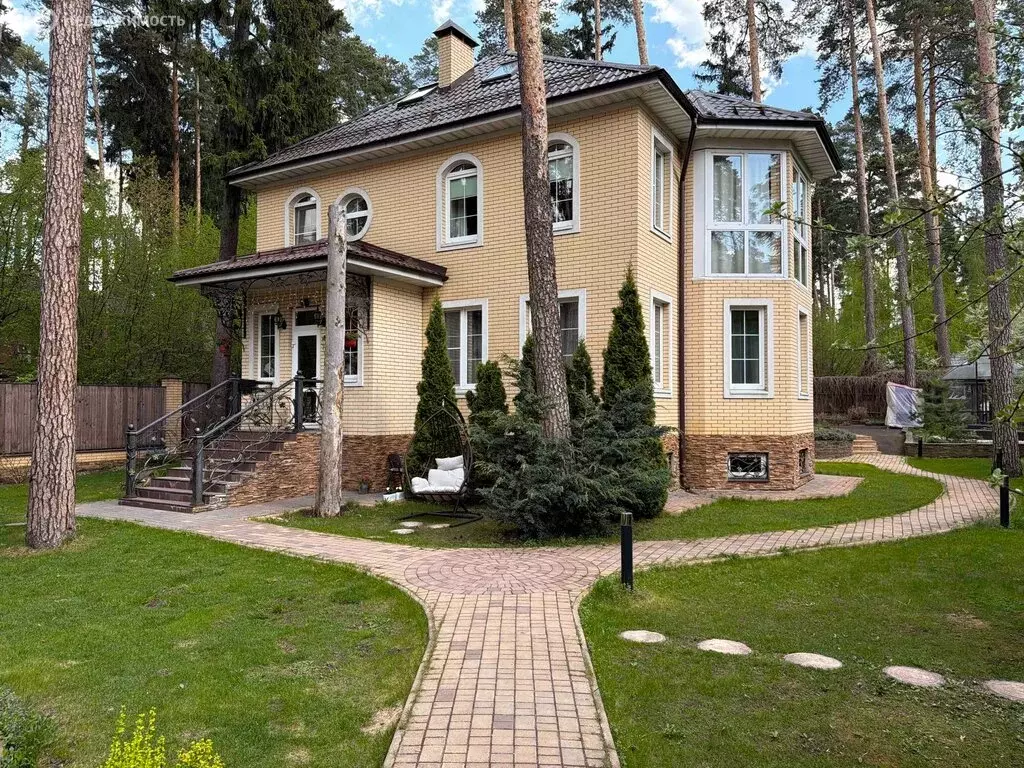 Дом в посёлок городского типа Малаховка, Быковское шоссе, 98 (350 м) - Фото 1