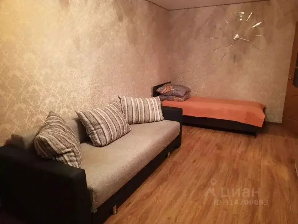 1-к кв. Челябинская область, Златоуст Имени А.М. Матросова кв-л, 6 ... - Фото 1