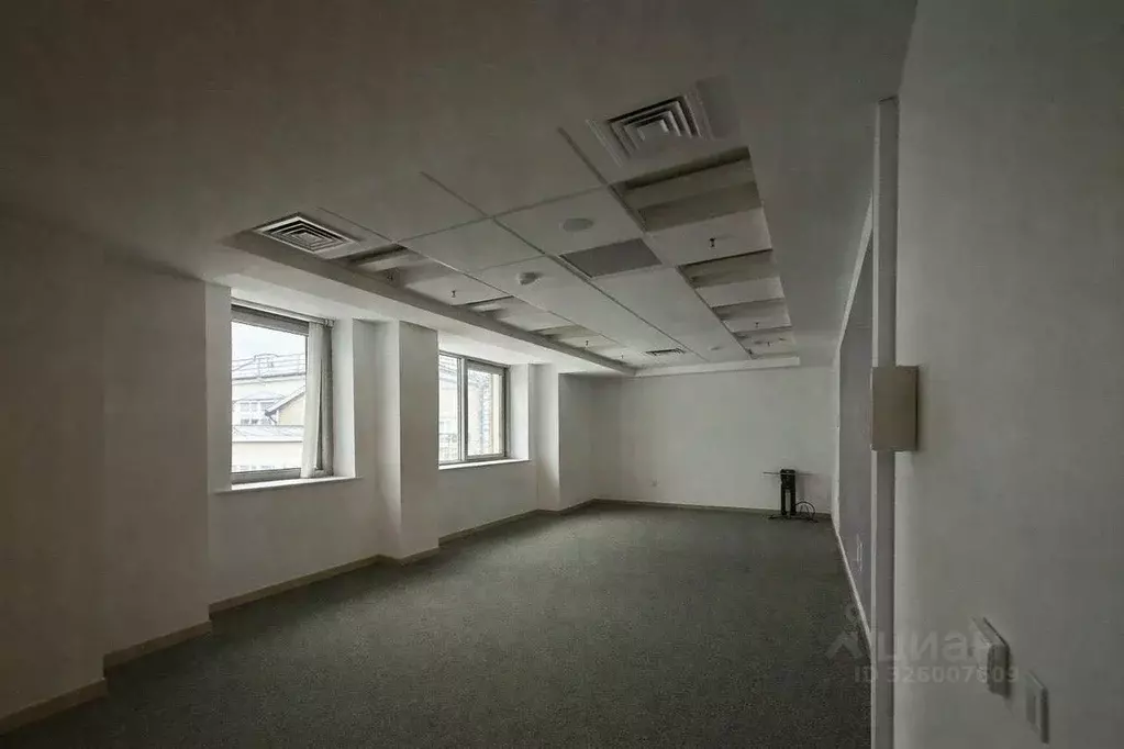 Помещение свободного назначения в Татарстан, Казань Петербургская ул., ... - Фото 2