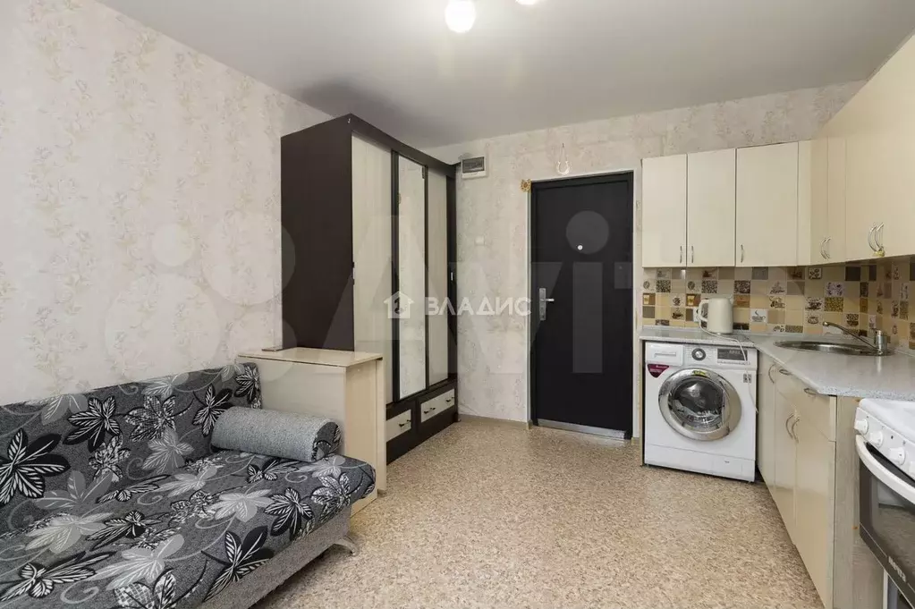 Комната 13,2 м в 8-к., 1/5 эт. - Фото 0